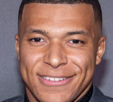 Kylian Mbappé: Jak po burzliwym roku 2024 wyglądają wakacje francuskiej gwiazdy futbolu?