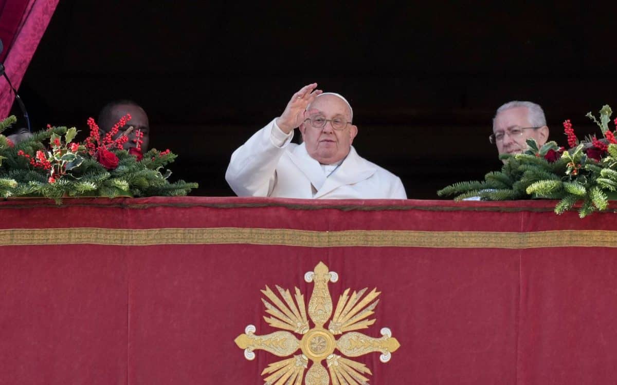 Przesłanie na Boże Narodzenie: Papież Franciszek wzywa do pokoju i wzywa do negocjacji w celu zakończenia wojen