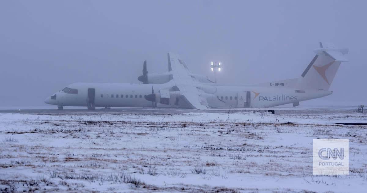 Pasażerowie zgłaszają płomienie podczas lotu Air Canada, podczas którego wystąpił „podejrzenie problemu z podwoziem”