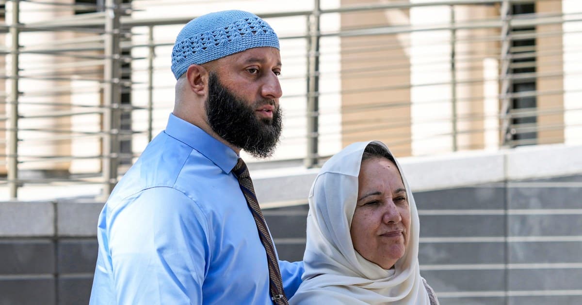 Adnan Syed, którego wyrok skazujący został uchylony, a następnie przywrócony do pracy, ubiega się o zmniejszenie wyroku w sprawie o „seryjne” morderstwo