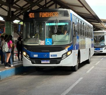 Milionowa pożyczka na zakup nowych autobusów została usunięta z porządku obrad i powinna być głosowana dopiero w 2025 roku