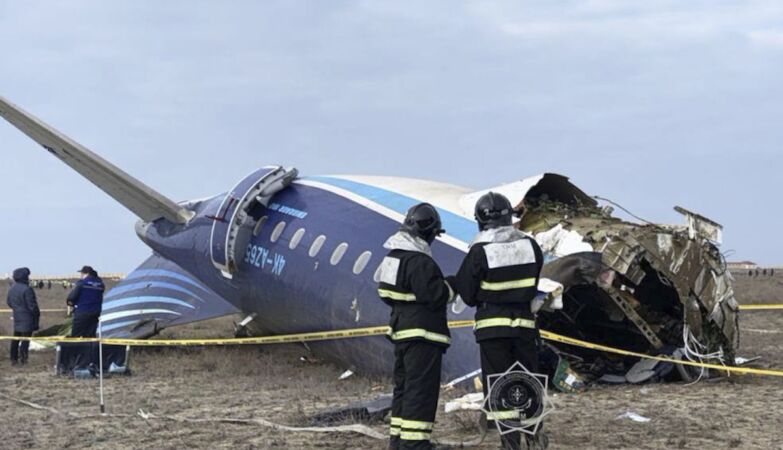 Katastrofa samolotu Azerbaijan Airlines przywołała wspomnienia MH17. Rosja uznaje „strefę złożoną”