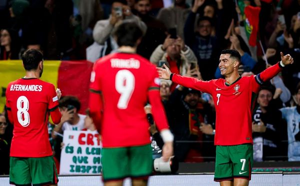 Cristiano Ronaldo świętuje gola dla Portugalii podczas meczu Ligi Narodów