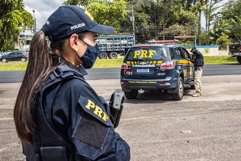 PRF przeprowadza megaoperacje na autostradach Acre, aby uniknąć wypadków