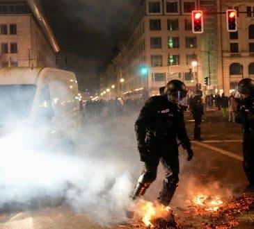 Kilku zabitych i setki zatrzymanych po wybuchu sztucznych ogni w Niemczech