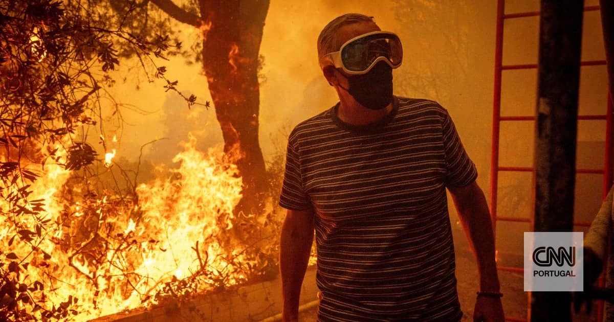 Potężny pożar szaleje w Los Angeles