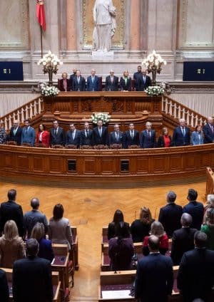 Nowy tekst aktualizuje parafie, które w piątek zostaną przywrócone przez parlament, do 303