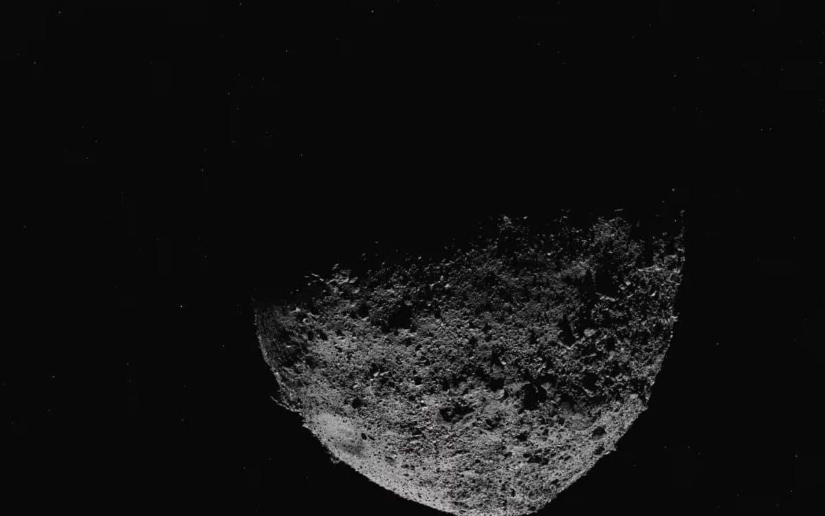 Bennu, asteroida na kursie kolizyjnym z Ziemią