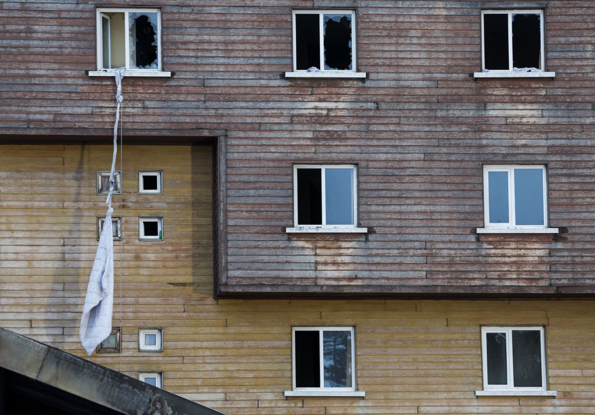 Dzień żałoby w Turcji: 76 osób zginęło w wyniku pożaru, spadając w pustkę