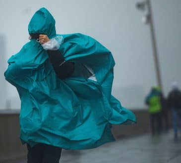 „Cyklon stulecia” uderzy w Portugalię w najbliższy weekend. W Irlandii istnieje „zagrożenie życia”