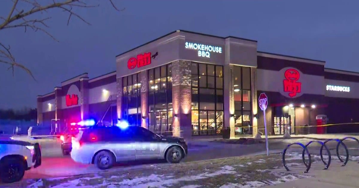 Supermarket w Indiana pozostawia 2 martwych i 2 rannych policjantów