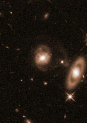 Hubble rejestruje zaskakujący kwazar w kształcie spirali