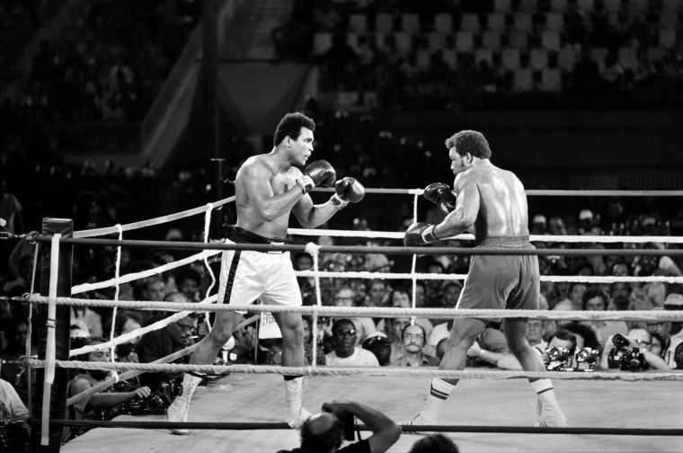 Muhammad Ali (po lewej) i George Foreman Rumble in the Jungle