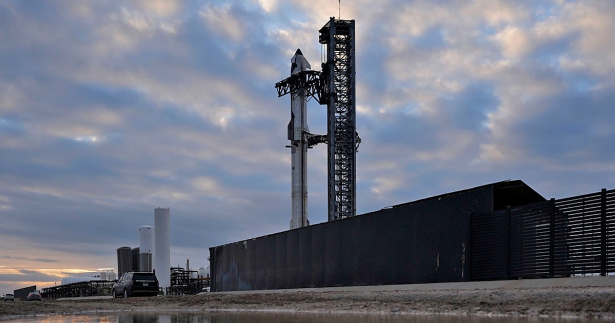 SpaceX wystrzeliwuje w lot megarakietę Starship, aby przetestować sposób rozmieszczenia satelitów w kosmosie