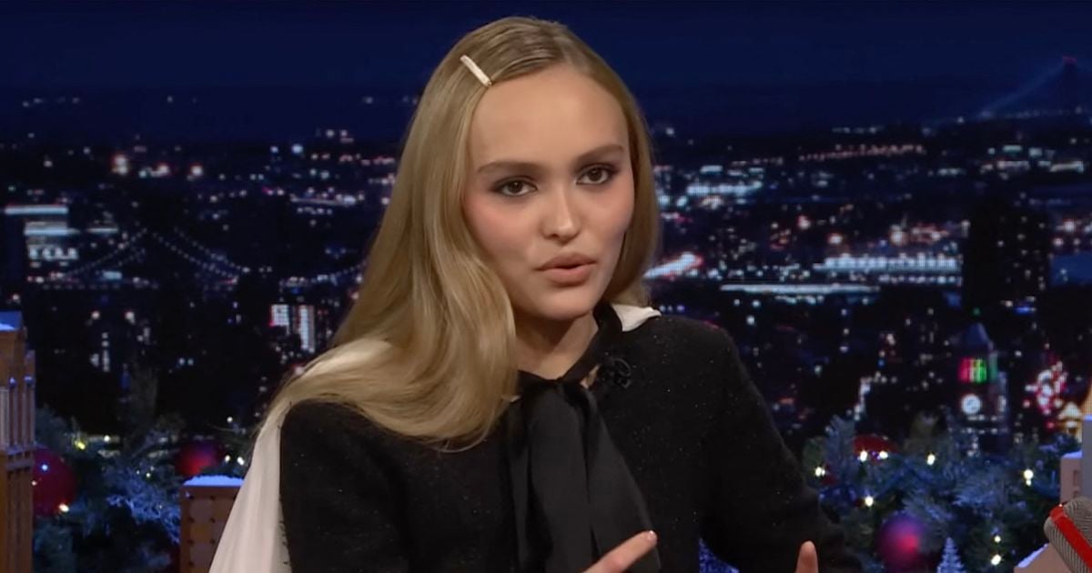 Vanessa Paradis: ten „anonimowy mundurek”, którego zazdrości jej córka Lily-Rose Depp, że działa incognito