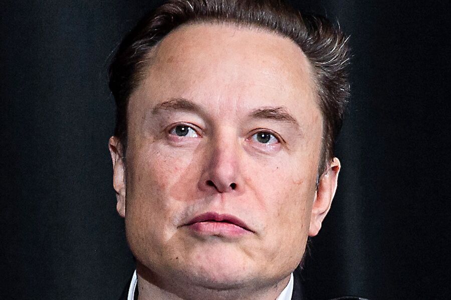 Musk krytykuje ogłoszony przez Trumpa projekt sztucznej inteligencji o wartości 500 miliardów euro. „Nie mają pieniędzy”