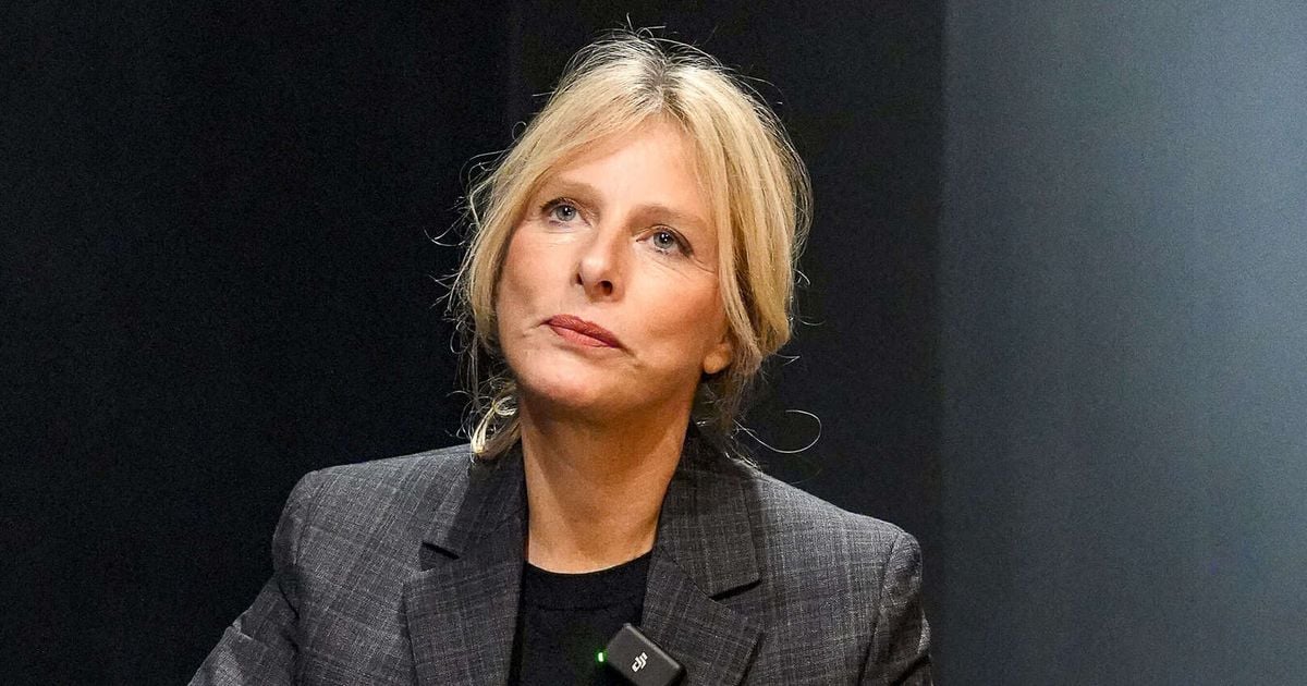 Karin Viard, skomplikowane wakacje z mężem i bardzo daleko od Francji: pokazuje tył wystroju