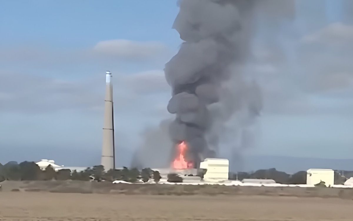 Spłonęła największa na świecie fabryka akumulatorów. „To porażka dla czystej energii”