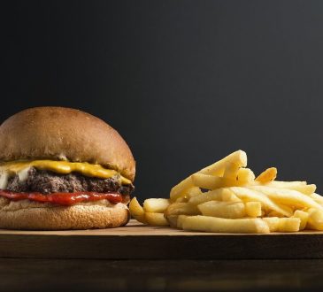 Jest taniej: danie dnia trafiło do fast foodów