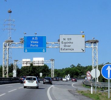 Opłaty nie skończyły się we wszystkich miejscach, których spodziewali się kierowcy. Petycja na A25, ruch na A28