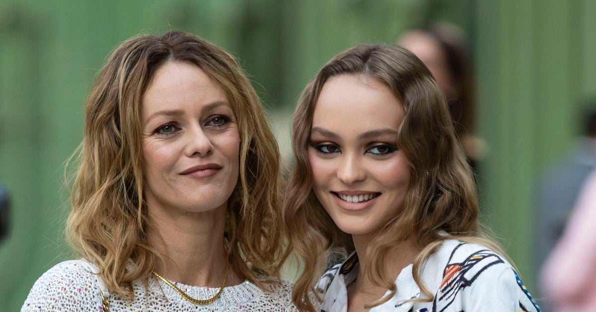 „Są trzy…”: Lily-Rose Depp odziedziczyła cenne rady dotyczące urody od swojej matki, Vanessy Paradis