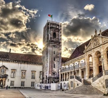 Coimbra, „bastion tradycji”, została opisana w The New York Times