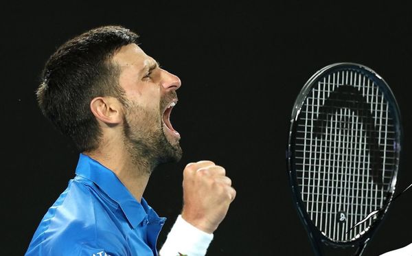 Djoković świętuje punkt w Australian Open