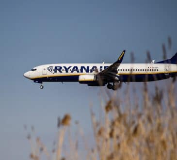 Zerwał lakier między Ryanair a hiszpańskimi lotniskami. Firma ogranicza tysiące tras