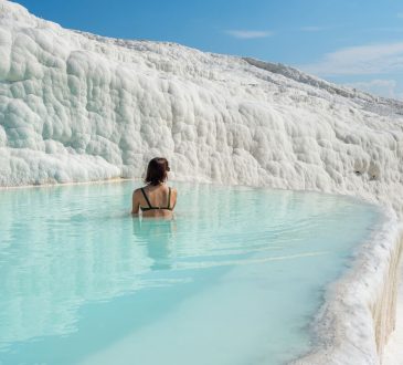 Pamukkale: „Cotton Castle” Idyllic w Türkiye to miejsce kultu od starożytnej Grecji