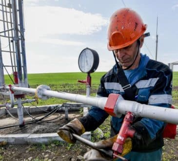 Ukraina zadaje śmiertelny cios rosyjskiej ropie naftowej, dokonując poważnego ataku powietrznego na jej cenną rafinerię