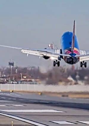 Lot Southwest prawie zderzy się z Jet na lotnisku w Midway w Chicago