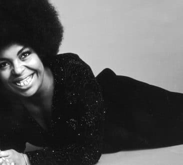 Roberta Flack, zdobywca nagrody Grammy piosenkarka „Killing Me Softly z jego piosenką”, umiera o 88