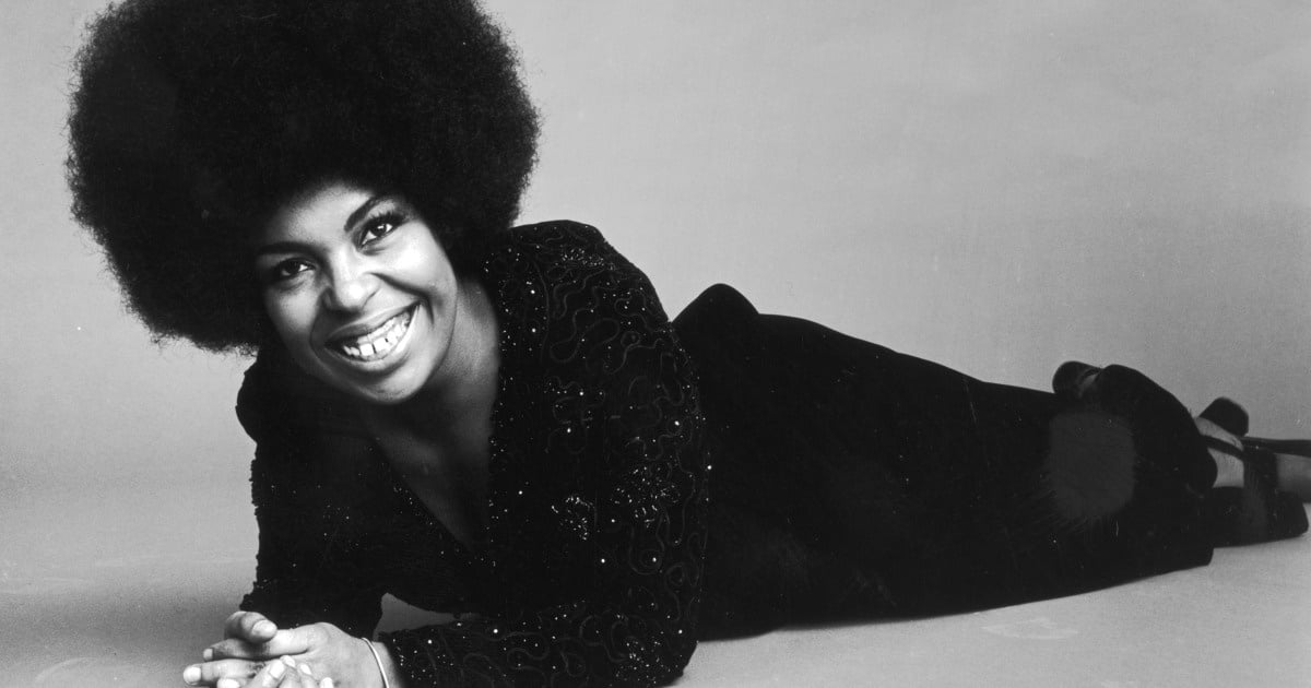 Roberta Flack, zdobywca nagrody Grammy piosenkarka „Killing Me Softly z jego piosenką”, umiera o 88