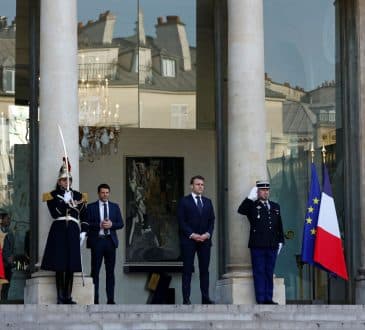 Ζελένσκι: Πρόθυμος να παραιτηθώ για την ειρήνη ή για την ένταξη στο ΝΑΤΟ