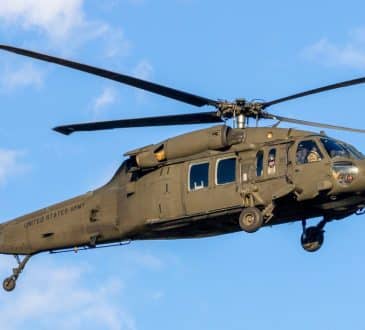 Wszystkie 3 na pokładzie Black Hawk, który zderzył się z zidentyfikowanym American Eagle Jet