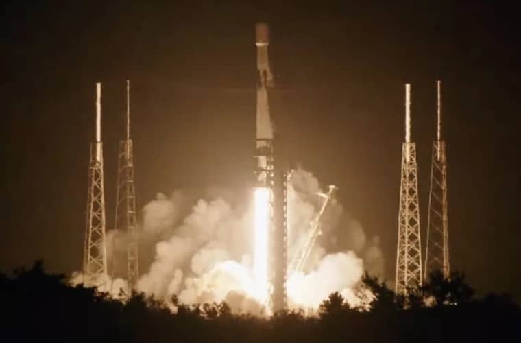 Misja miesięcznie: SpaceX wprowadził nową rakietę