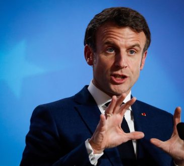 Gdy Francja opiera się o ścianę, Macron naciska na UE, aby zmienić zasady