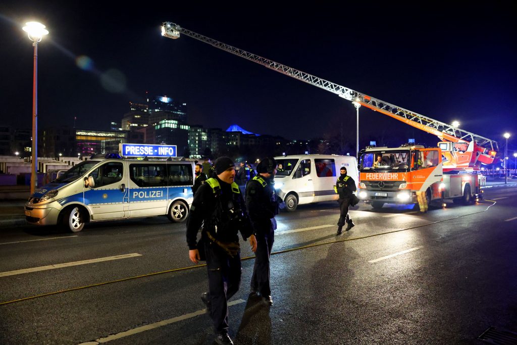 Berlin: Mężczyźni został dźgnięty nożem na pomnik Holokaustu