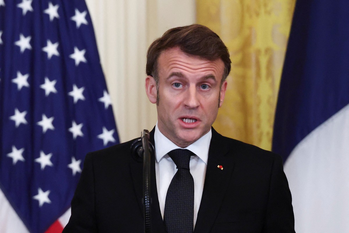 Trump - Macron: „To właściwy czas, aby zakończyć wojnę na Ukrainie”