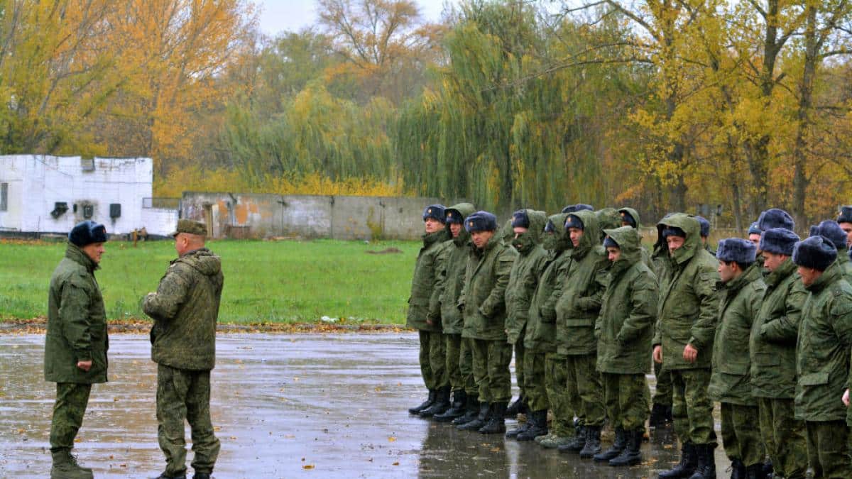 Putin podejmuje desperacki środek, aby wypełnić swoje szeregi