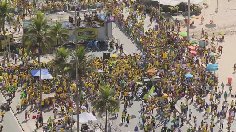 Bez Márcio Bittar i Tião Bocalom, Pro-dziewiątkowy Act w Copacabana, Rio, zaczyna odbywać się