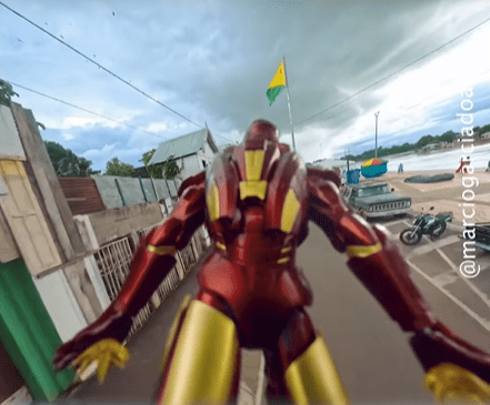 „Iron Man” przybywa z stylem latającym nad Gameleira w Rio Branco; Zobacz wideo